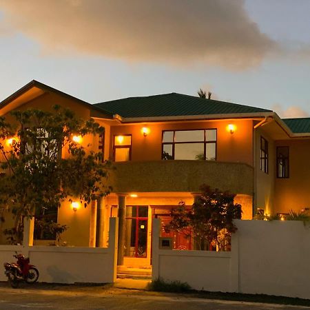 ホテル ケイリクス グランド フヴァンムラ Fuvahmulah エクステリア 写真